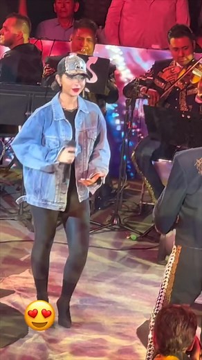 374K views · 4.6K reactions | increible outfit de Angela Aguilar en el palenque #angelaaguilar #celebridades #últimasnoticias #ultimahora #christiannodal | Ángela Aguilar fans | Facebook