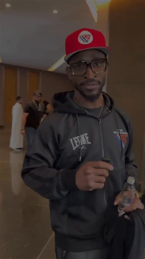 4.4K views · 3.2K reactions |  ¿Apodo?  ¿Comida favorita?  ¿Canción favorita? Preguntas rápidas con William Scull, rival de Saúl ‘Canelo’ Álvarez... #CaneloXAzteca #BoxAzteca 壘  Sábado 3 de mayo  10:00 PM  Azteca 7, Azteca UNO, ADN40 y a más  aztecadeportes.com  APP Azteca Deportes | Box Azteca | Facebook