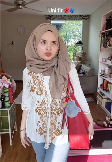 Stylish University Outfit Ideas for Students