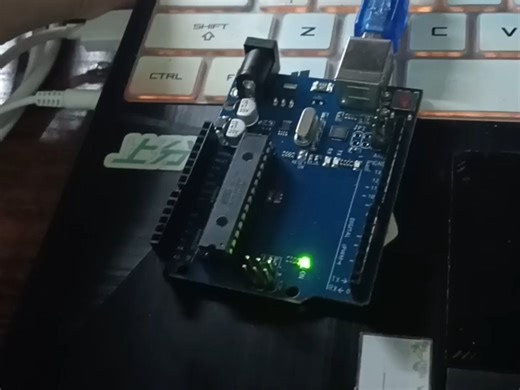 arduino连不上电脑是怎么回事？是烧了吗？之前还好好的