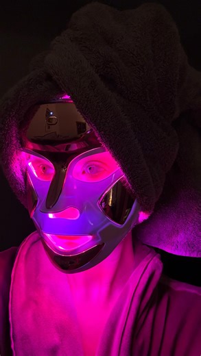 Taylor Nicole on Instagram: "It’s all a part of my master plan #momswhorun #motherrunner #relatablemomcontent #momlife #toddlermom"