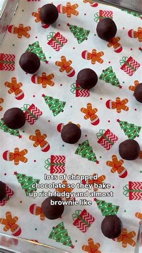 Peppermint Hot Chocolate Cookies 🤍🍫 #recipe #shortvideo #easyrecipe #shortsviral #baking #food