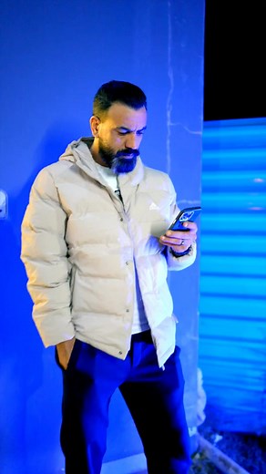ليش تدس فلوسك وتستنى “بكرا”؟ بكرا شنو يا زعيم؟ 😏 راهــو العروض عندنا مولّعة كل يوم لين آخر الشهر، واللي يستنى يخسر… واللي يلحق يكسّب 🤌🔥 الخصومات مكملة طول الشهر بخصم يوصل لـ 60% والجوائز الأسبوعية مازالــة مستمرة 🎁✨ فروعنا : الرقة سبورت السياحية: مقابل شارع إبن بطوطة الرقة سبورت شارع الجرابة بجانب المستشفى الليبي السويسري الرقة سبورت عين زارة: بعد النصب التذكاري على اليسار الرقة سبورت شارع المسيرة الكبرى: مخصص للمعدات الرياضية موقعنا الالكتروني : alriqasport.com | Alriqa Sport Libya