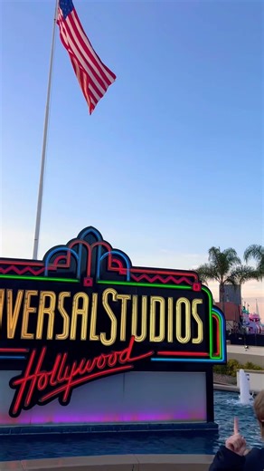 Classic Sign at Universal Hollywood #universalstudio #universalhollywood #travel