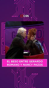 667K views · 8.9K reactions | EL BESO ENTRE NANCY PAZOS Y GERARDO ROMANO EN VIVO Durante el programa Inteligencia Artesanal, la conductora @nancypazos improvisó una clase de actuación con Gerardo Romano que culminó con una inesperada escena. | C5N | Facebook