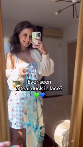 Laylaa Draya on Instagram: "💚💙"