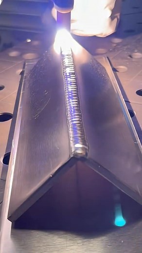 Testing out a new advanced welding machine #laserwelding #weldingtricks #weldingtools #weldingmachine #welding | Welding Vibs