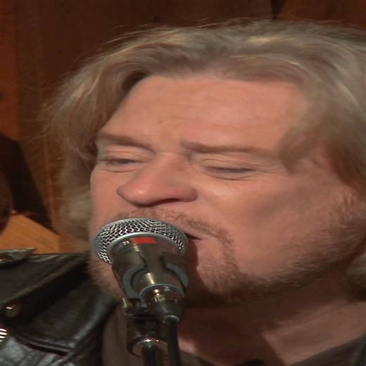 Daryl Hall & Patrick Stump - Sugar, We're Going Down Watch the full episode at LFDH.com | Daryl Hall