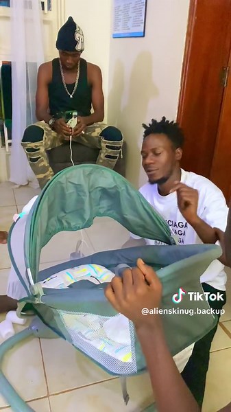 Exploring the Fortnite Alien Skin in the Enchanting Fangone Forest