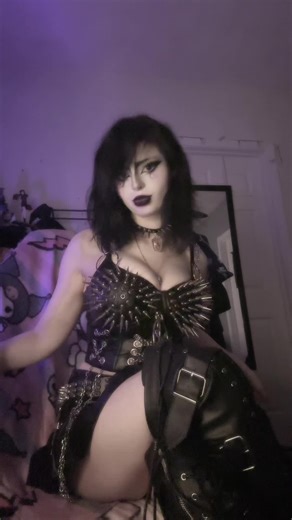 Explore Gothic Fashion and Makeup Tips