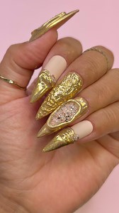 A MUST try diy chrome mix 💫✨💿 Gold x Holographic Unicorn Chrome 🦄✨💿 What other chrome mixes should we try? Follow and save this video for reference 💖 #chromenails #glazednails #diynails #3dnails #trendynails #blingnails #nailinspo #goldnails #nailtipsandtricks #nailart | Daily Charme