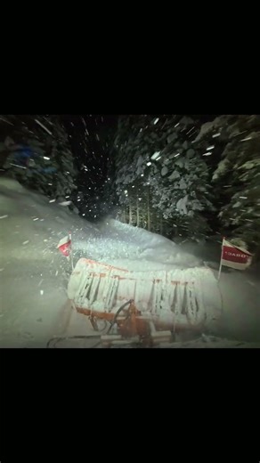 Extreme snow removal in Austria ❄️