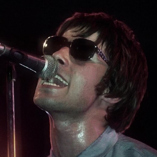 I GOT OASIS TICKETS!!!!!!!!!!!! GONNA BE IN THE SAME ROOM AS THIS FINE MF!!! @tay