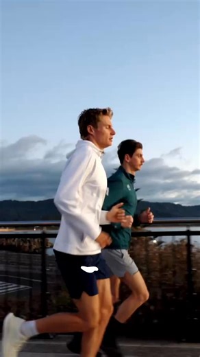 AusTriathlon on Instagram: "Meet Matt Hauser 🇦🇺✨ From Hervey Bay kid to global triathlon star, the inspiring grassroots community helped Matt fall in love with the sport! 🏊‍♂️🚴‍♂️🏃 With Brisbane 2032 on the horizon, Matt’s passionate about inspiring the next generation and showcasing triathlon on home shores. 💛🔥 After a dominant series, the chance to be crowned World Champion in Wollongong this October is within reach - and he’s ready to se