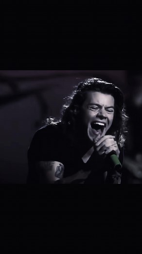 Best One Direction Performance Featuring Harry Styles