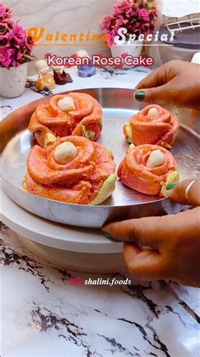 Best Valentine's Gift! 🌹 Beautiful Rose Cake Design ❤️ #Shorts