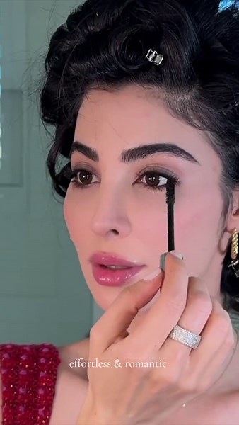 A very romantic look