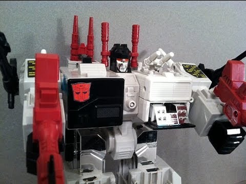Metroplex - 1985 G1 Transformers Review