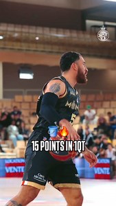 INTENABLE 🫣 🪣 15 points pour Mike James dans le QT1 🔥 5/5 à 3-pts 🤯 🔴📲🆓️ linktr.ee/rocateam #RocaTeam #DagheMunegu #CDFBasket | A.S. Monaco Basket