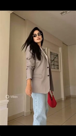 Trends that DO make you look younger after 40 ✨ #fashion #style #outfit #ootd #shorts