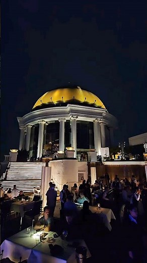 Sky Bar at Lebua State Tower, Bangkok🍹🍽#lebuastatetower #lebua #lebuaskybar #bangkok #thailand #asia