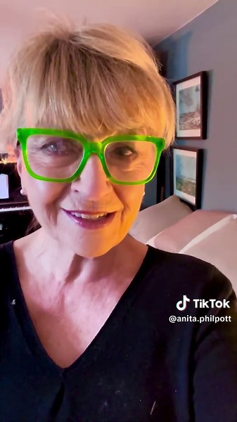 POETRY ‘Impossible Dream’ - escaping to a quiet country life! #booktok #author #childhood #poetry #nature