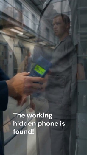 Stop Contraband Phones Instantly!#PrisonSecurity #RFD10 #SecurityTech #cellphonedetector