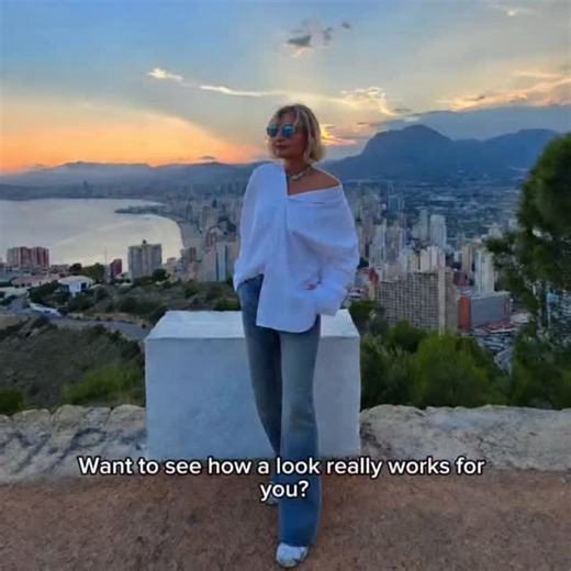 Nana Chartolani on Instagram: "Create smarter, not harder ✨ With Dlook, your ideas turn into stunning visuals in seconds. Try it now and see the magic. #dlookapp #dlooktryon #virtualtryon"