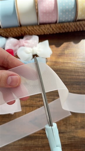 Create the Cutest Baby Bow: A Step-by-Step Tutorial