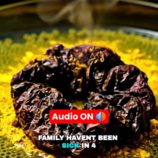 👀 Found in apples, onions, and green tea - This one thing will help your body fight back naturally. Here’s what real users are saying: 💚 “Everyone at work has started using this and our PTO has dropped 80% — this stuff really works!” — Megan R. 💚 “I used to get multiple colds per year… haven’t had one since I started!” — Chris L. | Pattern Wellness