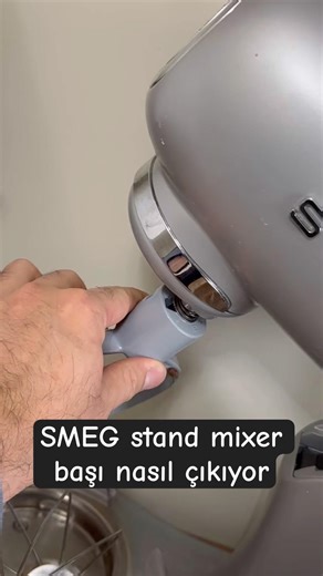 How to Remove the Attachment from a Smeg Stand Mixer? 🤔 | The Correct Technique is in This Video!...