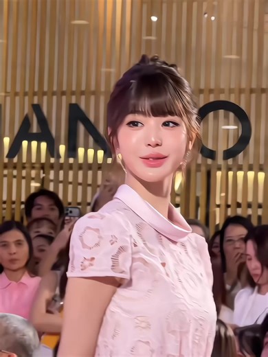 Wonyoung's Captivating Moments in Thailand