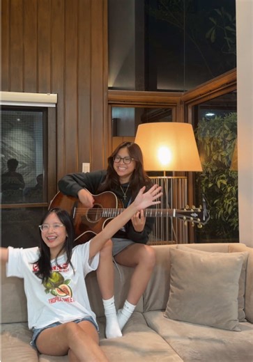 Olivia Dean's Band Performance Highlights