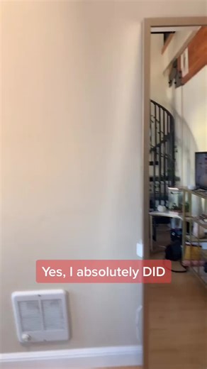 Cuffed Sleeve Fashion Trends: How to Add Style with Rolled Sleeves