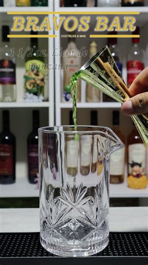 🍸 Cómo preparar un APPLE MARTINI perfecto | Receta fácil paso a paso