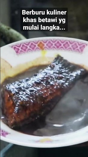 Hunting for Gabus Pucung, a Betawi delicacy that's becoming hard to find!