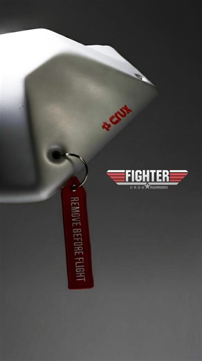 CRUX AGARRAS on Instagram: "Uma inspiração de 2 anos se torna realidade! 🛠️ Sempre fui um apaixonado pela aviação, e trabalhar de perto com a EMBRAER nos maiores Air Shows do mundo (Genebra e Farnborough) só aumentou minha admiração pela engenharia de design. 🤯 Mas foi a forma angular, superfícies planas e imponente do F-22 Raptor, o caça mais tecnológico e caro da história, que me chamou para um desafio: representar essa linha em um Set de agarras. O resultado é o Set FIGHTER, inspirado diret