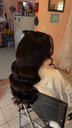 3.5K views · 1.6K reactions | Do you guys like longer slower tutorials? #bride #hairtutorial #bridalhair | Makeup By Cinthia | Facebook