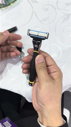 Haward razor can used in gillette mach3 in both handle and cartridge #hawardrazor#blade #razor