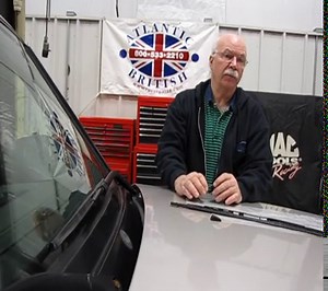 Wiper Blade Replacement: Discovery 2 Wiper Instructions