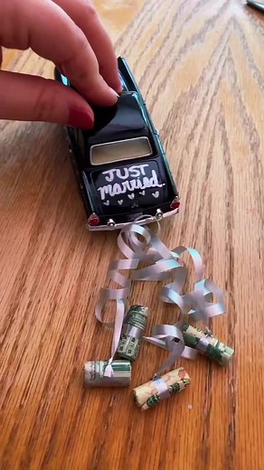 Just Married Car Ideas and Wedding Toy Gifts