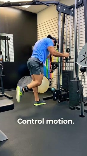 Standing Single Leg Cable Hamstring Curl
