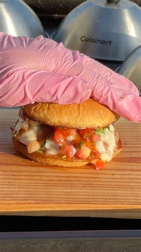 Fresh & Spicy: Pico de Gallo Smash Burger 🍔 | CORTEZ