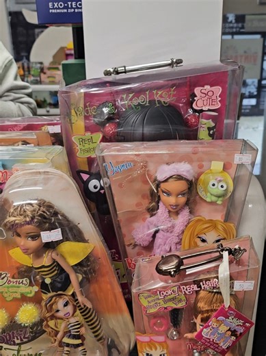 Discover New 00s Bratz Doll Collection in Shop