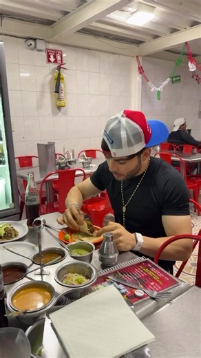 ¿ YA CENARON ? 🦍 | Peso Pluma