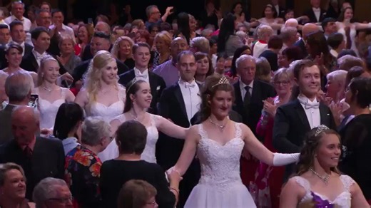 "André Rieu & 150 dancers - Lara's Theme & Light Cavalry" を YouTube で見るhttps://t.co/bL22kKv4BZ…"Doctor Zhivago / ドクトル・ジバゴ - ララのテーマ　1965" https://t.co/OM7PQbAF1q…「ドクトル・ジバゴ」1965年https://t.co/W7jFx86OiI…#雨詩🇯🇵 #DoctorZhivago