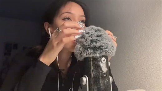 【GHOSTGIRL ASMR】超绝口腔音和手势助眠