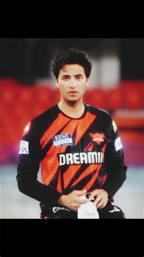 Editing struggle is real 😮‍💨How do you add text when the subject is too hot? #abhisheksharma