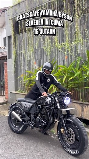 Jual Beli Motor Custom 🛠 on Instagram: "‼️ BRATSCAFE YAMAHA BYSON ‼️ 🔥🔥 READY STOCK 🔥🔥 Bratscafe Yamaha Byson Surat” lengkap akur no mesin & rangka Pajak plat on 2030 Pajak stnk on 11 2026 Plat T ( Karawang ) Mesin adem bgt alus tarikan jos Kelistrikan on Stater on Lampu Daymaker Speedometer Digital Knalpot Custom Ban Primax Classic Unit mulus banget * Harga Termurah & Pasti nya Berkualitas * Insyaallah kami amanah siap bantu kirim keseluruh indonesia 🇮🇩 * Free Ongkir ke seluruh wilayah D