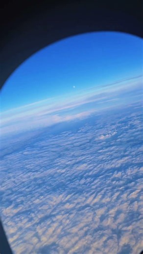 Iberia A321 XLR Business window view 🥰 Flight from Madrid to Boston #shorts #iberia #flying #viral